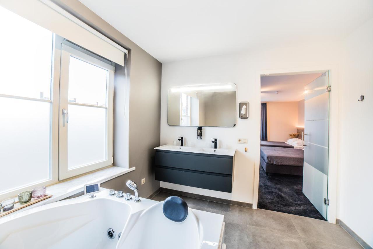 Hotel Du Commerce Oostburg Eksteriør bilde