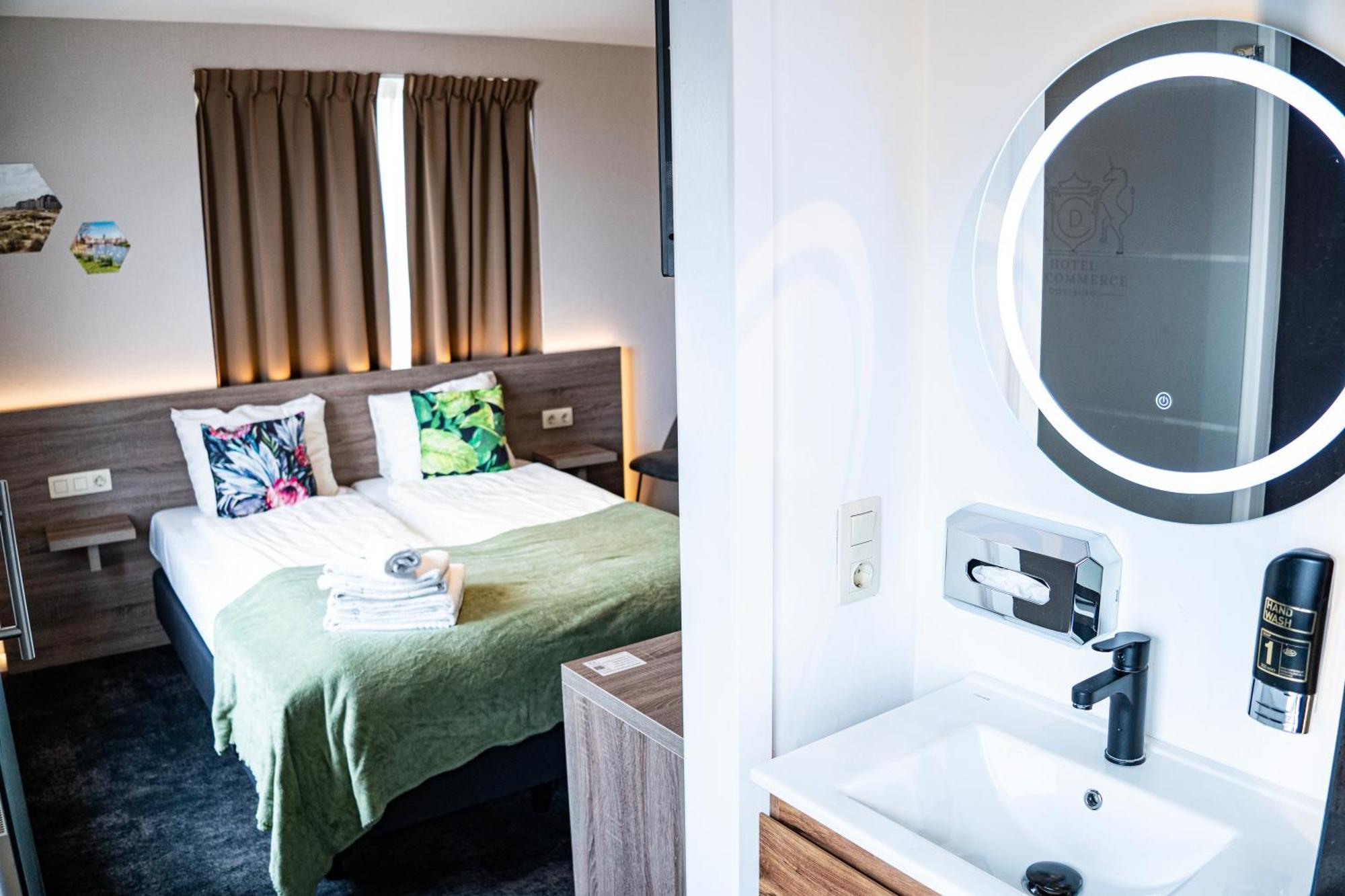Hotel Du Commerce Oostburg Eksteriør bilde
